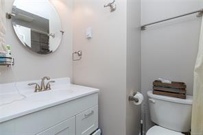 615 Sturdee St — listing photo 25 of 42