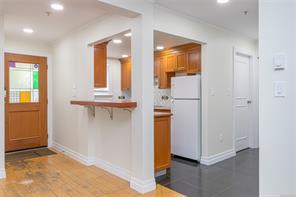 1-649 Admirals Rd — listing photo 13 of 36