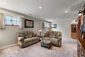 844 Rockheights Ave — listing photo 23 of 35