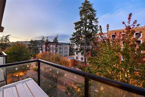 405-829 Goldstream Ave — listing photo 18 of 42