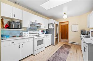2-1215 Stelly's Cross Rd — listing photo 18 of 63