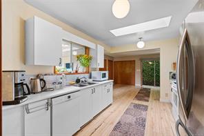 2-1215 Stelly's Cross Rd — listing photo 21 of 63