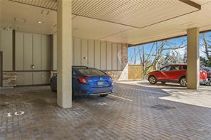 301-2850 Aldwynd Rd — listing photo 48 of 48