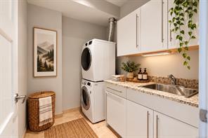 6554 Goodmere Rd — listing photo 24 of 68