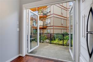 6554 Goodmere Rd — listing photo 39 of 68