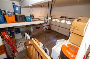 2-709 Luscombe Pl — listing photo 35 of 37