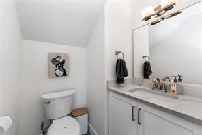 57 Sims Ave — listing photo 15 of 40