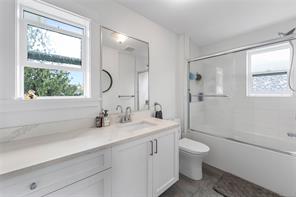 57 Sims Ave — listing photo 24 of 40