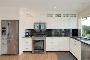 543 Marine View — listing photo 23 of 97