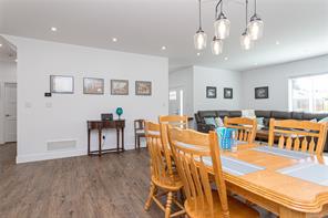 3027 Abbott Pl — listing photo 13 of 41