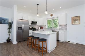 3027 Abbott Pl — listing photo 15 of 41