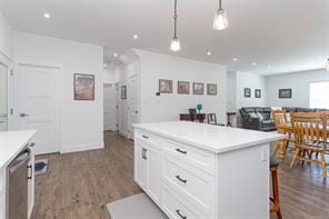 3027 Abbott Pl — listing photo 18 of 41
