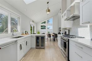 6481 Rodolph Rd — listing photo 13 of 60
