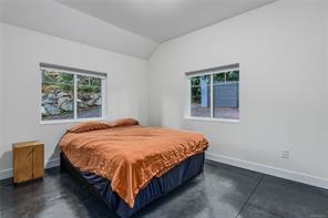 111 Horbury Rd — listing photo 22 of 96