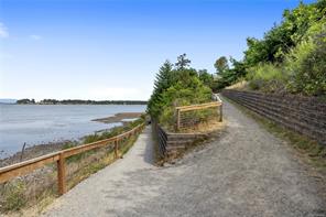 224-1175 Resort Dr — listing photo 40 of 49