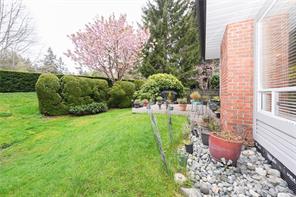 24-4630 Lochside Dr — listing photo 18 of 32