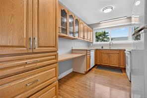 13-523 Island Hwy — listing photo 23 of 37