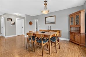 13-523 Island Hwy — listing photo 28 of 37