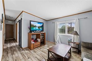 885 Glenhale Cres — listing photo 24 of 96