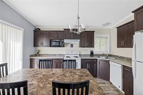 885 Glenhale Cres — listing photo 25 of 96
