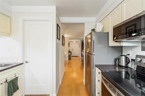 101-280 Douglas St — listing photo 18 of 31