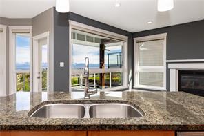 696 Pacific Heights Lane — listing photo 14 of 88