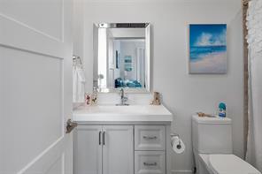 755 Butterfield Rd — listing photo 32 of 56