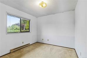 946 Paconla Pl — listing photo 13 of 26