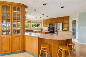 7028 Westholme Rd — listing photo 29 of 73