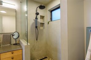 1071 Uplands Close — listing photo 22 of 48