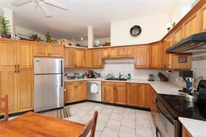1377 Rockland Ave — listing photo 29 of 69