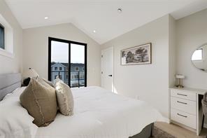 4-2100 Allenby St — listing photo 29 of 71