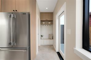 1-2100 Allenby St — listing photo 24 of 71