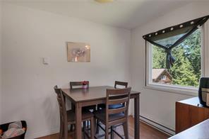 1376 Hooley Rd — listing photo 15 of 43
