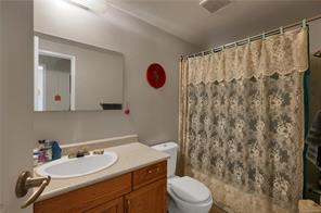 1376 Hooley Rd — listing photo 38 of 43