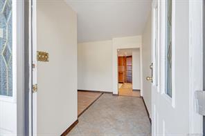 3234 Douglas St — listing photo 16 of 82