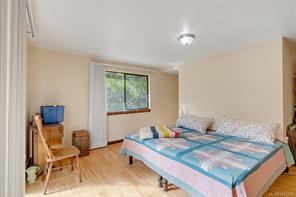 3234 Douglas St — listing photo 37 of 82