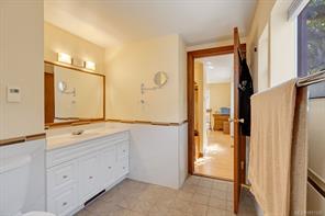 3234 Douglas St — listing photo 46 of 82