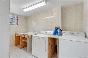 3234 Douglas St — listing photo 52 of 82