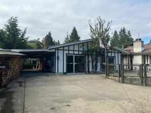 3234 Douglas St — listing photo 66 of 82