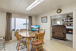 2535 Battersea Rd — listing photo 13 of 58