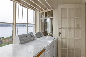 2535 Battersea Rd — listing photo 16 of 58