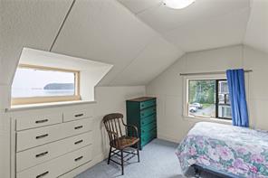 2535 Battersea Rd — listing photo 19 of 58