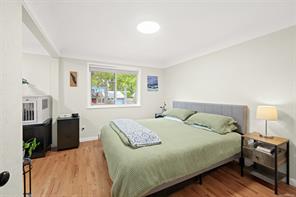 2207 Victor St — listing photo 15 of 37