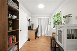 2207 Victor St — listing photo 17 of 37