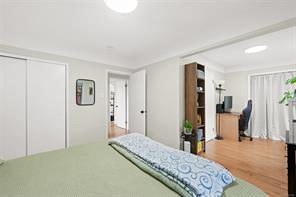 2207 Victor St — listing photo 18 of 37