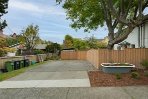 2207 Victor St — listing photo 37 of 37
