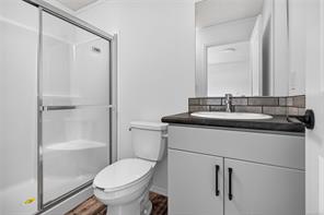 2104 Pemberton Pl — listing photo 20 of 46