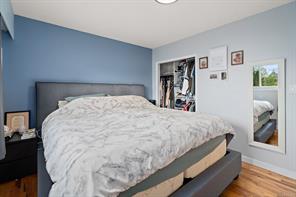 3988 Larchwood Dr — listing photo 14 of 44