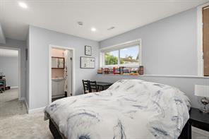 3988 Larchwood Dr — listing photo 29 of 44